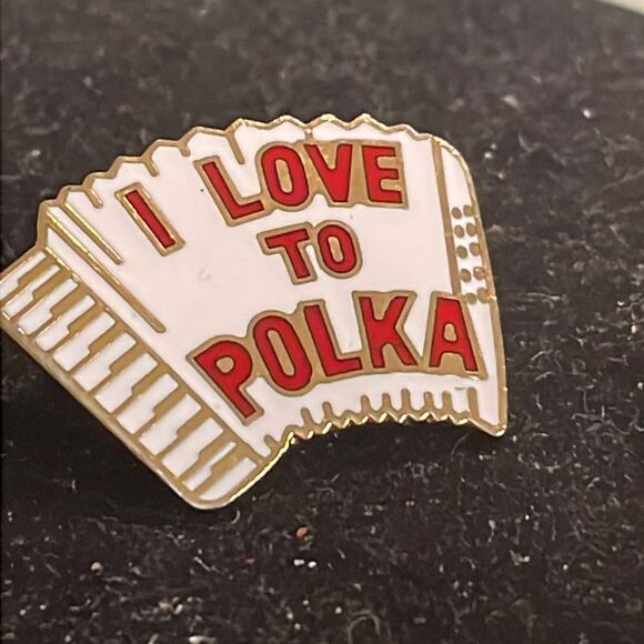 Vintage-1970s-gold tone & white/red enamel “I Love to Polka” hat/lapel/tie pin - Picture 5 of 11